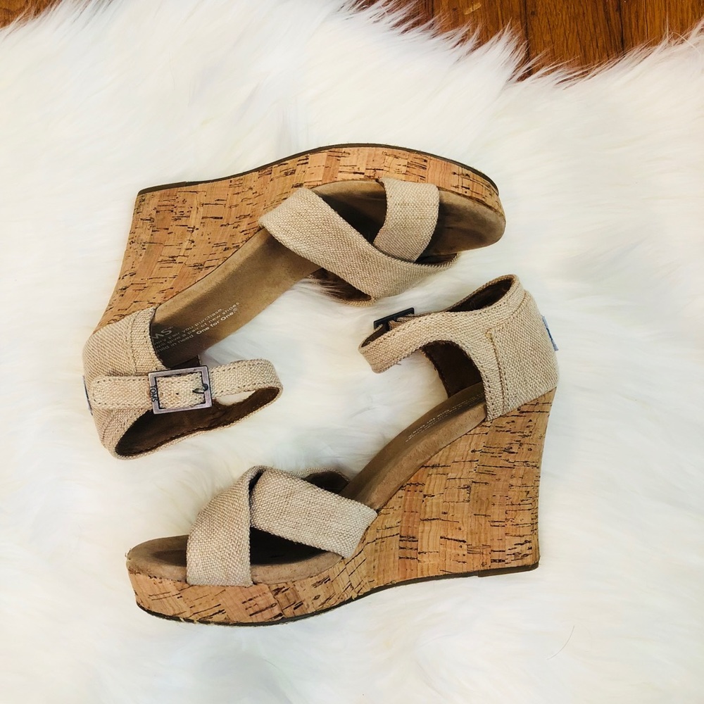 TOMS wedges